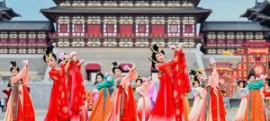 剧旅联动，激活都会基因