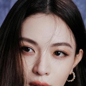 人体雕塑——钟楚曦时尚写真大图