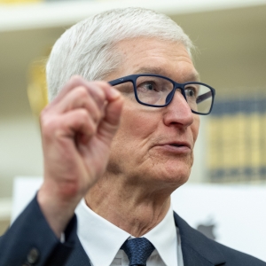 ChatGPT碾压、人才被挖角！库克AKI团队可否逆转苹果AI危局 ...