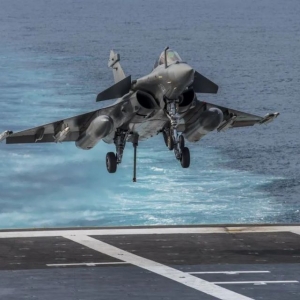 印巴连锁反应，印尼暂停采购阵风，孟加拉国准备入手歼-10CE ...