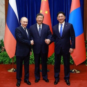 习近平主持中俄蒙元首第七次会面