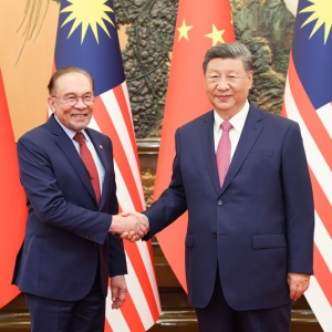习近平访问马来西亚总理安瓦尔