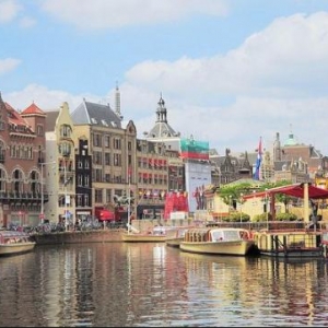 万次生意业务乐成验证：用20%时间赚80%的红利，只靠筹码“一线天”，重仓买入赚 ...